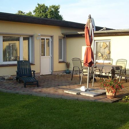 Haus-J-Bull-Das-Sonneneck-Ferienwohnung-An-Der-Schoenen-Ostsee-In-Börgerende-Rethwisch Exteriör bild